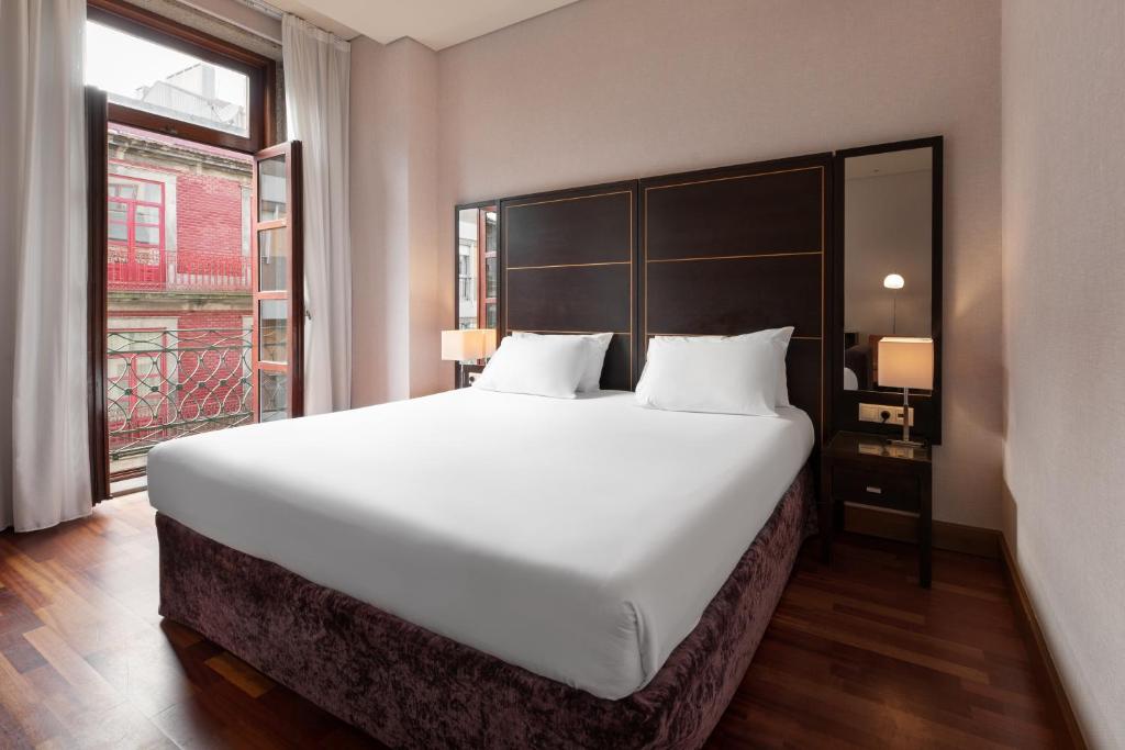 EUROSTAR DAS ARTES ****